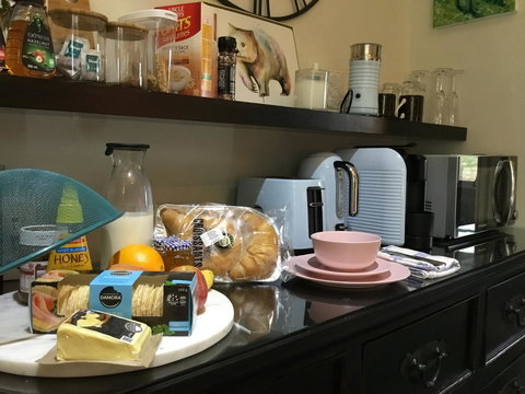 Chanticleer Gardens Barn Cottage With A Pool - C Tourism 39