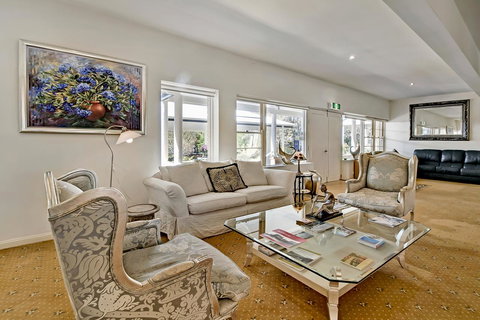 Bundanoon Lodge - C Tourism 36