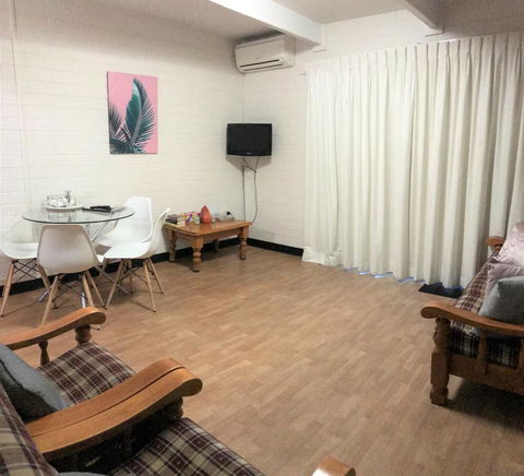Kon Tiki Apartments - C Tourism 20