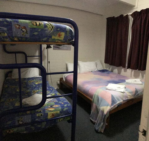 Kon Tiki Apartments - C Tourism 19