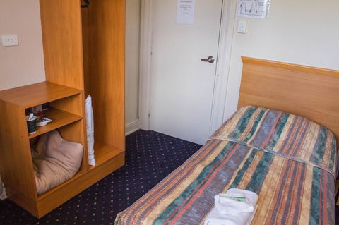 Gardners Inn Hotel - C Tourism 41