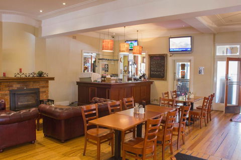 Gardners Inn Hotel - C Tourism 9