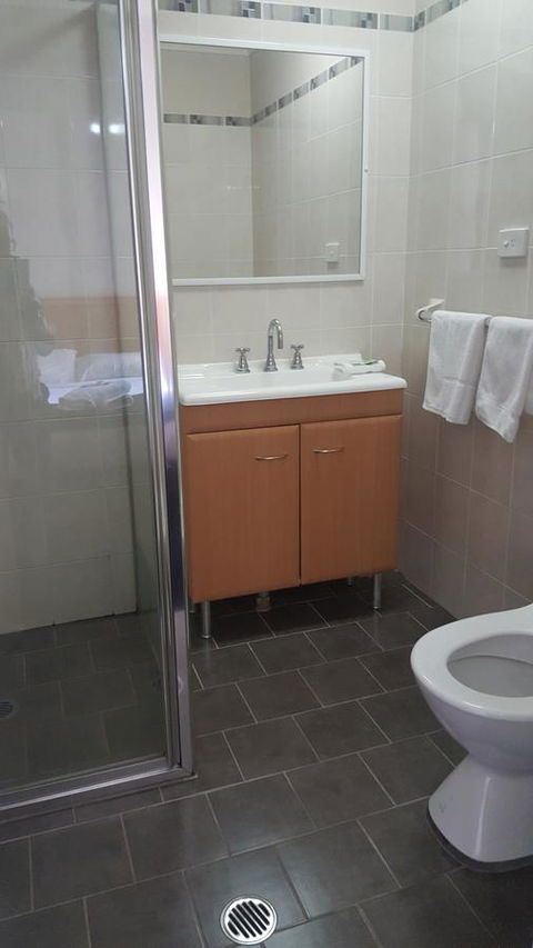 Gardners Inn Hotel - C Tourism 44
