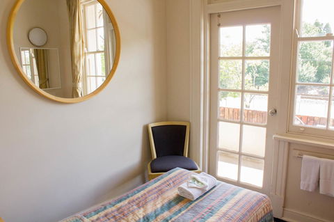 Gardners Inn Hotel - C Tourism 40