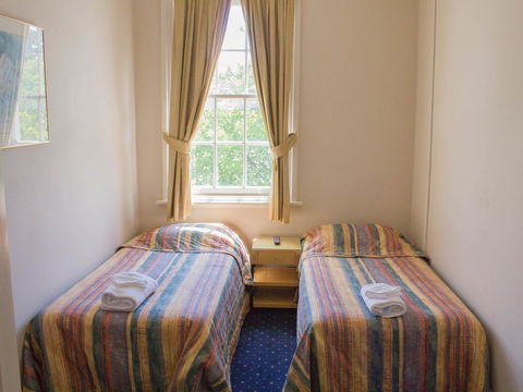 Gardners Inn Hotel - C Tourism 38