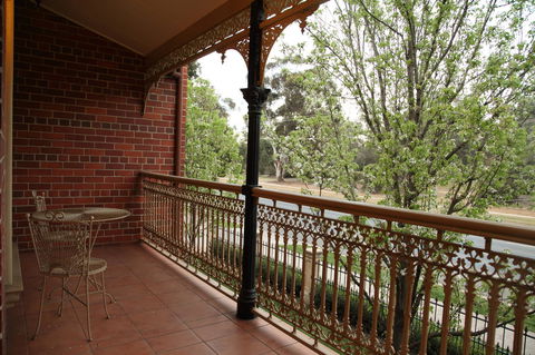 Carlyle Suites & Apartments - C Tourism 16
