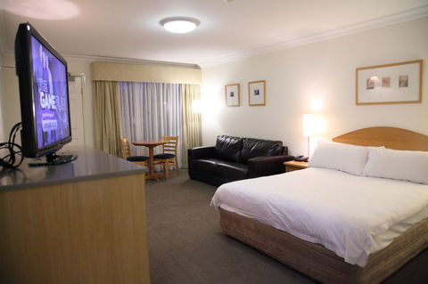 Carlyle Suites & Apartments - C Tourism 17