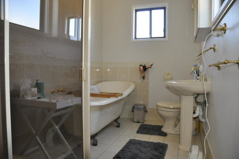 Caledonia Cottage - C Tourism 23