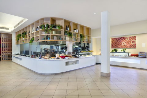 Crowne Plaza Alice Springs Lasseters, An IHG Hotel - C Tourism 1