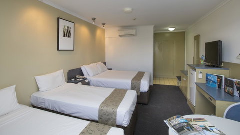 Stay At Alice Springs Hotel - C Tourism 5