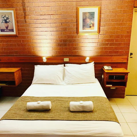 Pine Tree Motel - C Tourism 18