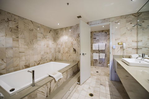 Hilton Darwin - C Tourism 35