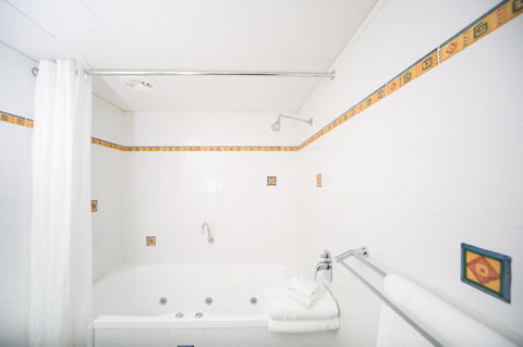 Corrigans Cove - C Tourism 9