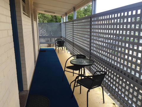 Golden Sands Motor Inn - C Tourism 17
