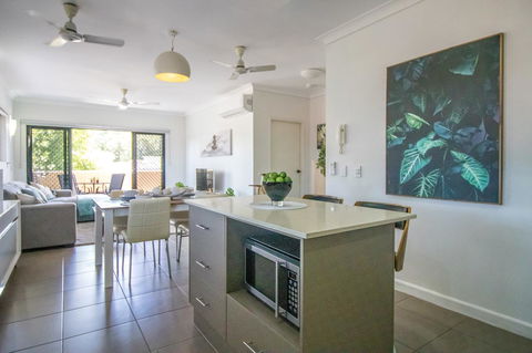 ZEN QUEST - The NOMADS PAD Near Nightcliff Markets & Sunset Foreshore - C Tourism 24