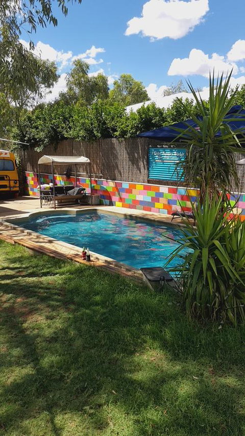 Alice\'s Secret Travellers Inn - C Tourism 17