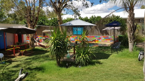 Alice\'s Secret Travellers Inn - C Tourism 0