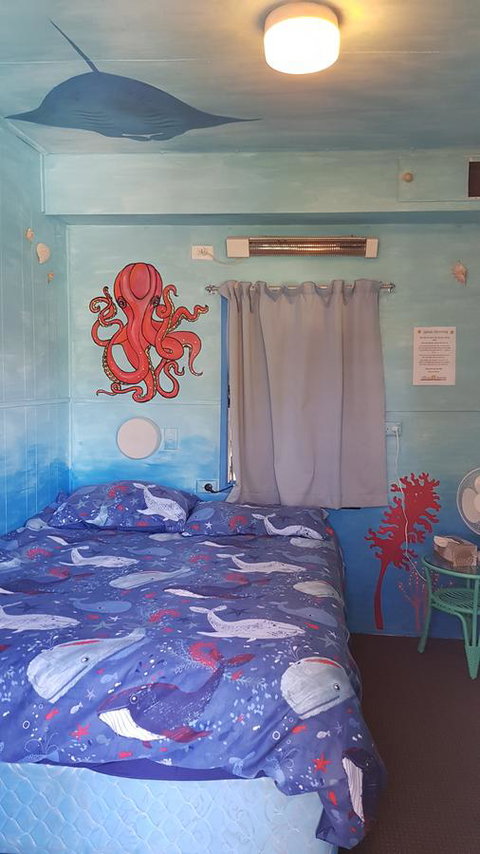 Alice\'s Secret Travellers Inn - C Tourism 40