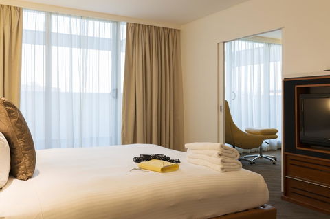 Novotel Canberra - C Tourism 40