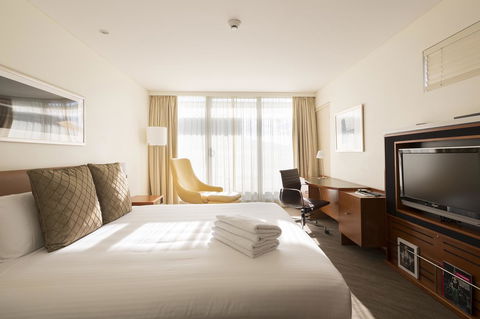 Novotel Canberra - C Tourism 10