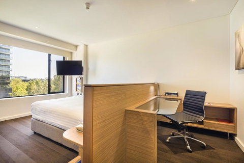 Crowne Plaza Canberra, An IHG Hotel - C Tourism 34