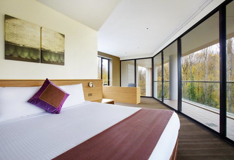 Crowne Plaza Canberra, An IHG Hotel - C Tourism 43
