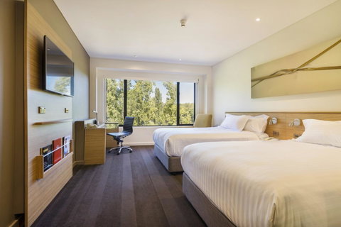 Crowne Plaza Canberra, An IHG Hotel - C Tourism 32
