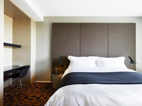 Burbury Hotel - C Tourism 5