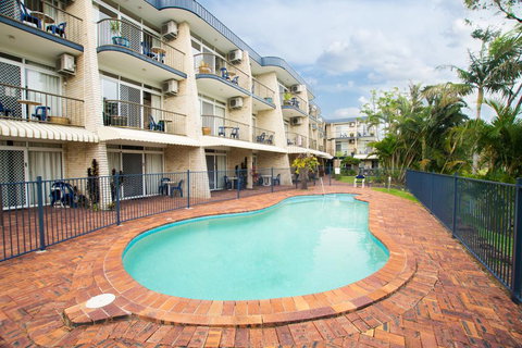 Bombora Resort - Coolangatta - C Tourism 0