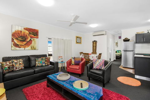 BOUTIQUE APARTMENTS BEACH LOCATION - C Tourism 0