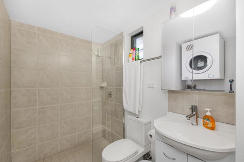 BOUTIQUE APARTMENTS BEACH LOCATION - C Tourism 2