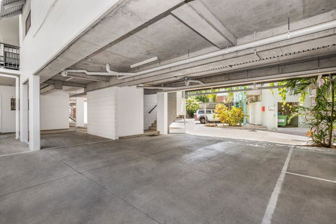 BOUTIQUE APARTMENTS BEACH LOCATION - C Tourism 1