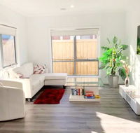 Brand New Home 10 mins to Beach Torquay Geelong Deakin Hospitals - C Tourism