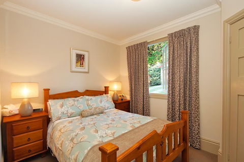 Brantwood Cottage Luxury Accommodation - C Tourism 3
