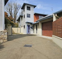 Breakaway Bright - Superb Townhouse - C Tourism