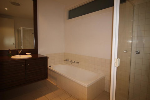 Breakers Holiday House - C Tourism 1