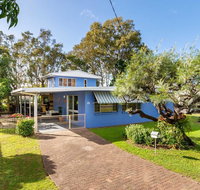 Bribie Beach House Waterfront directly across the road - Solander Esp Banksia Beach - C Tourism