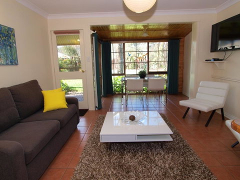 Bright Highland Valley Cottages - C Tourism 0