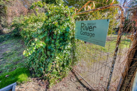 Bright River Cottage - C Tourism 2