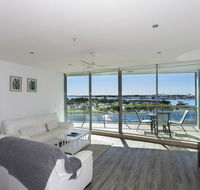 Brighton Shores - C Tourism