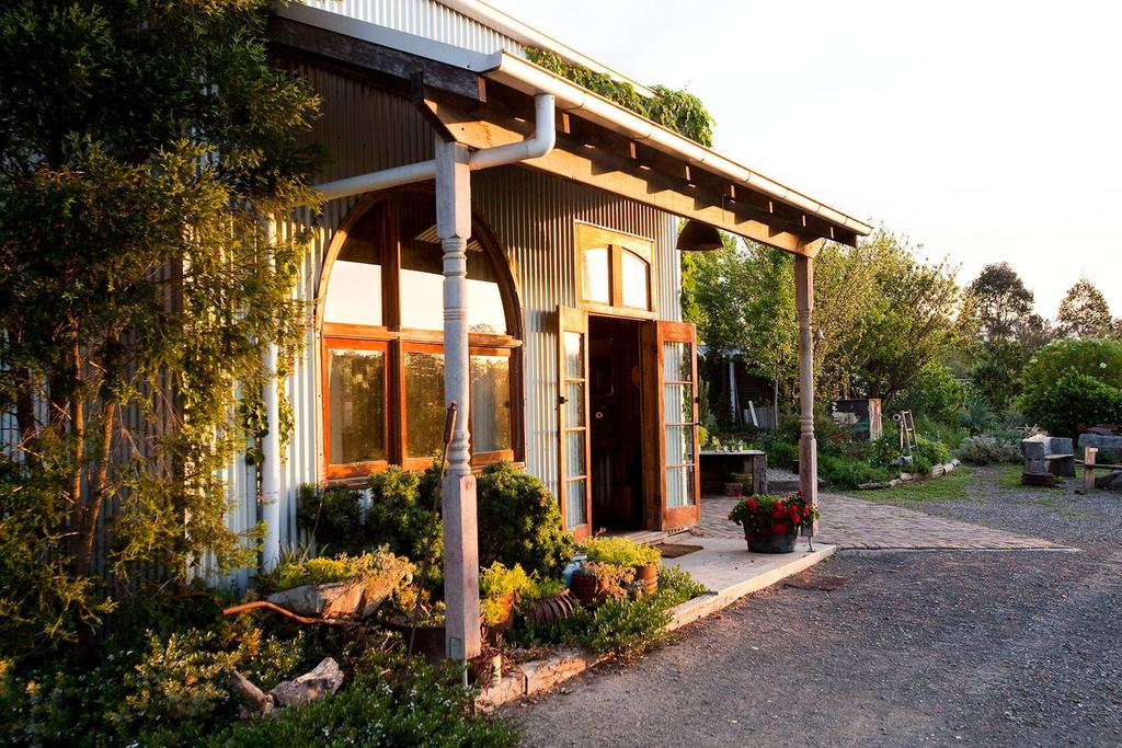 Lake George NSW C Tourism