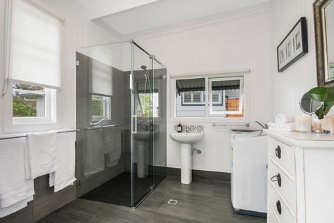 Brooklet Cottage - C Tourism 1