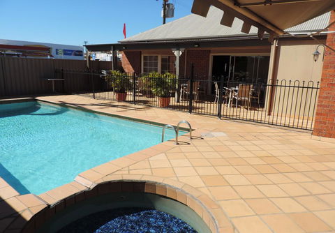 Burke & Wills Mt Isa - C Tourism 0