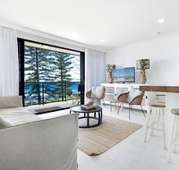 Burleigh By The Sea - C Tourism