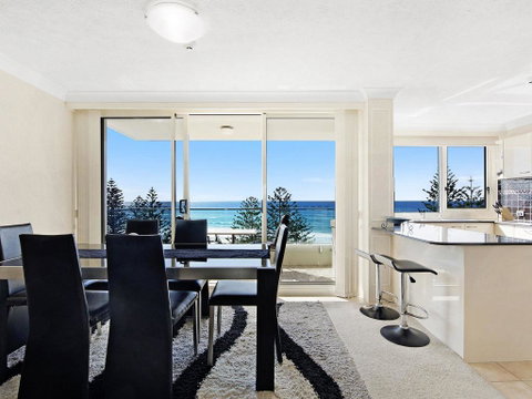 Burleigh Heads Private 2 Bed Ocean View - C Tourism 3