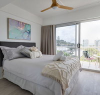 Burleigh Point Beach Vibes Stylish and Modern - C Tourism