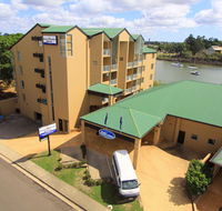 Burnett Riverside Hotel - C Tourism