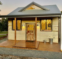 BYRON BAY New SUNSET COTTAGE - C Tourism