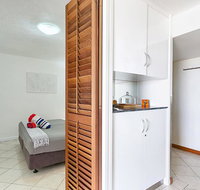 Cairns Esplanade Apartment - C Tourism
