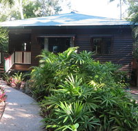 Calypso House 8 Appian Way - C Tourism
